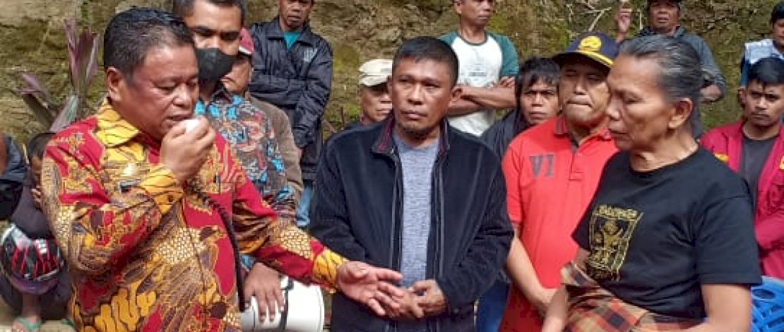 Gubernur Sulsel Instruksikan Pemenuhan Bantuan untuk Korban Kebakaran di Torut Gubernur Sulsel Instruksikan Pemenuhan Bantuan untuk Korban Kebakaran di Torut