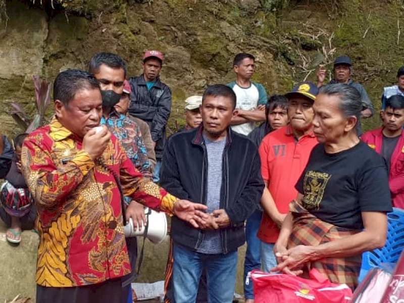 Gubernur Sulsel Instruksikan Pemenuhan Bantuan untuk Korban Kebakaran di Torut