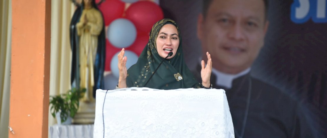 Hadiri Syukuran Gereja Katolik Paroki, Bupati Indah Minta Kolaborasi Ummat