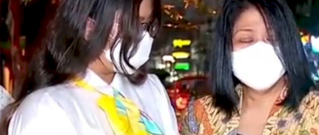 Putri Chandrawati istri Irjen Pol Ferdy Sambo , saat mengunjungi suaminya di Mako Brimob, Minggu (7/8/2022) 
