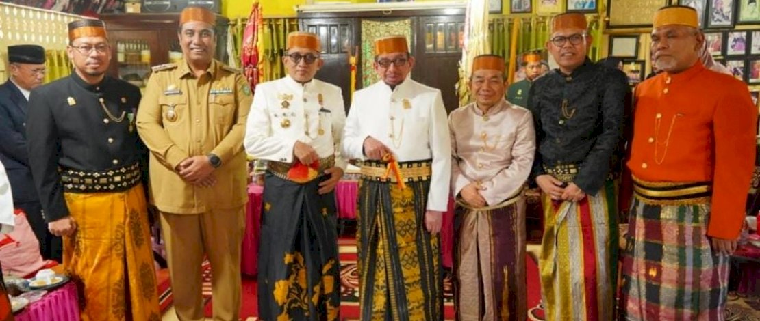 Salim Segaf Aljufri Terima Gelar Gelar Bangsawan dari Kerajaan Marusu, Ini Gelarnya