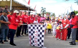 8.000 Peserta Padati Kegiatan Jalan Sehat Pemkab Lutra