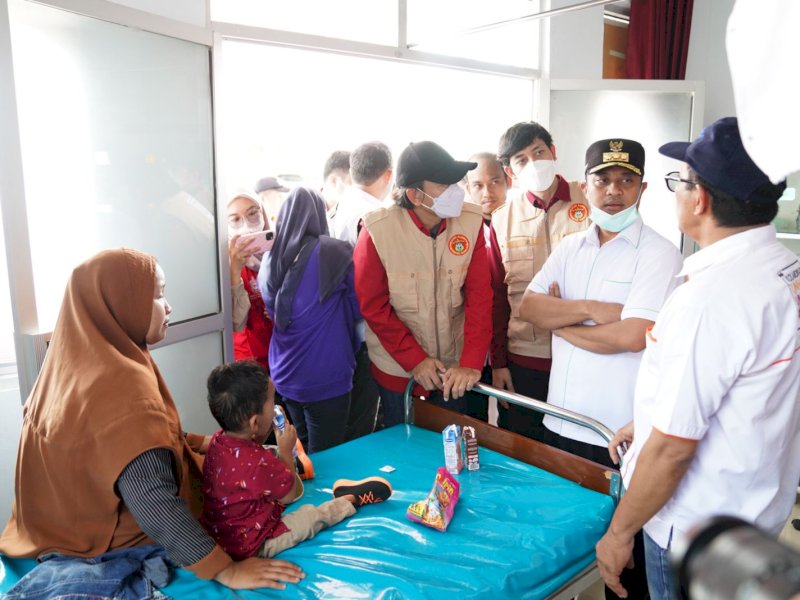 Warga Binuang Terharu Dapat Fasilitas Operasi Bibir Sumbing dari Gubernur 