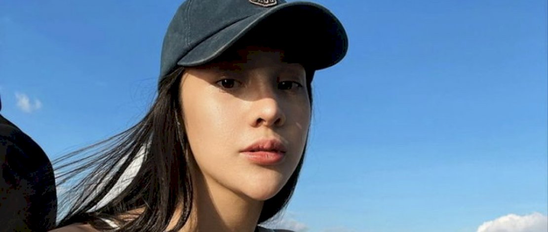 Gaya Anya Geraldine Main Tennis di New York Bikin Pangling Gaya Anya Geraldine Main Tennis di New York Bikin Pangling