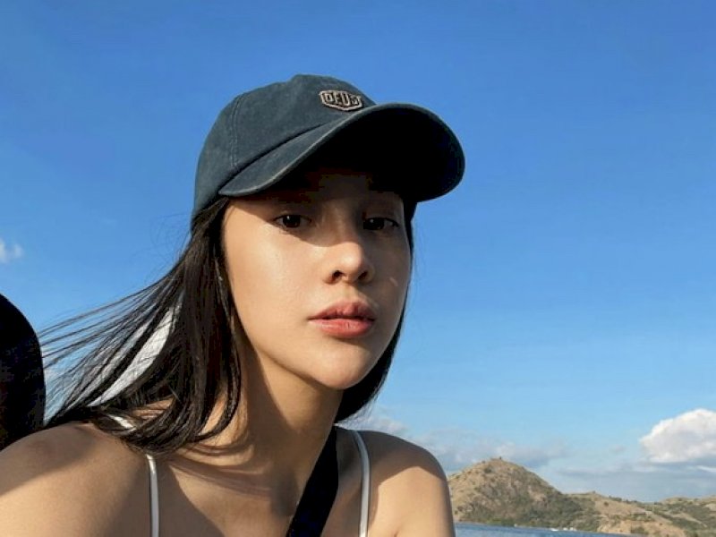 Gaya Anya Geraldine Main Tennis di New York Bikin Pangling