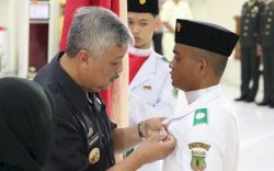 Irwan Hamid Kukuhkan 70 Paskibraka Pinrang