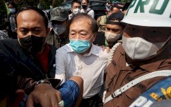 Buron Setelah Rugikan Negara Rp 78 Triliun, Apeng Akhirnya Menyerahkan Diri