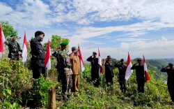 Intip Kompaknya  Brimob - Kodim 1407, Bikin Video Hingga Upacara di Puncak Tertinggi Bone 