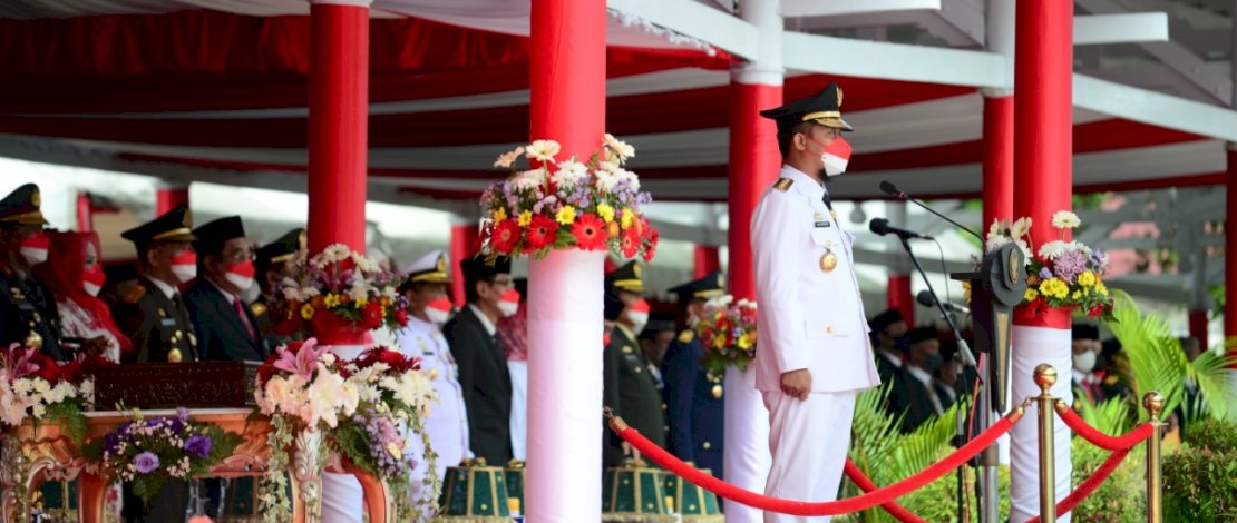 Upacara Peringatan HUT
RI digelar di Lapangan Upacara Rumah Jabatan Gubernur Sulsel, Rabu (17/8/2022).