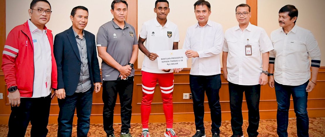 Juarai Piala AFF, Presiden Jokowi Berikan Bonus 1 Miliar Pesepak Bola U-16