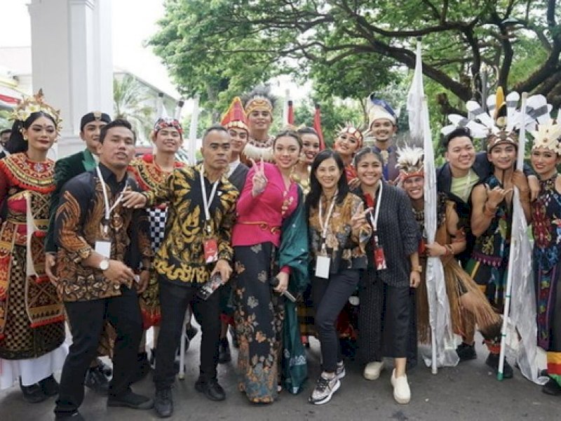 Diajak Foto Jokowi, Naura Ayu Shock: Aku Kira Presiden Gak Kenal Sama Aku