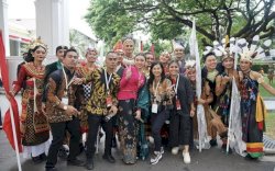 Diajak Foto Jokowi, Naura Ayu Shock: Aku Kira Presiden Gak Kenal Sama Aku