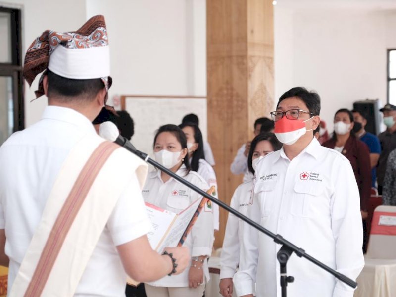 Adnan Lantik Wakil Bupati Torut Jadi Ketua PMI 