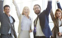 Tips Agar Kamu Bisa Berkembang, Salah Satunya Kurangi Informasi Negatif! 