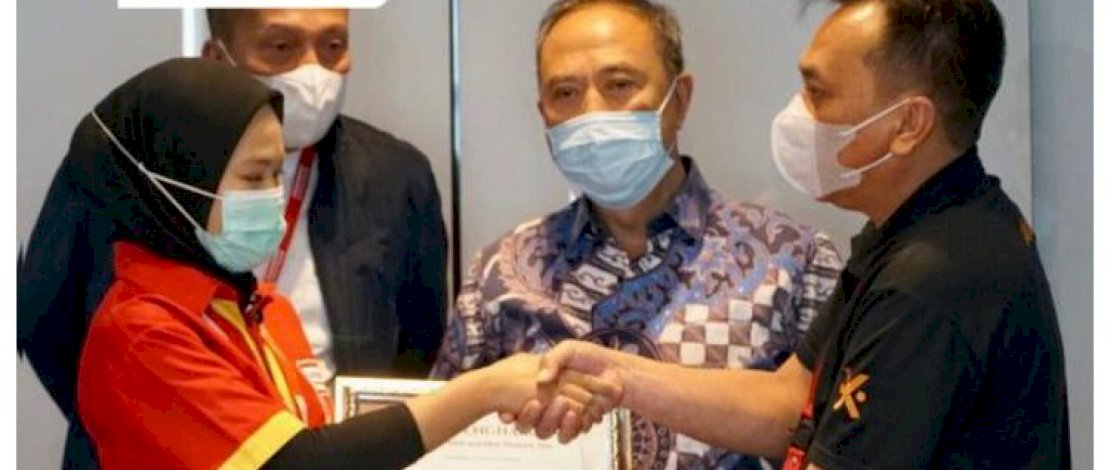 Diapresiasi Perusahaan, Karyawan Alfamart yang Viral Dikunjungi Direksi dan Naik Pangkat Diapresiasi Perusahaan, Karyawan Alfamart yang Viral Dikunjungi Direksi dan Naik Pangkat