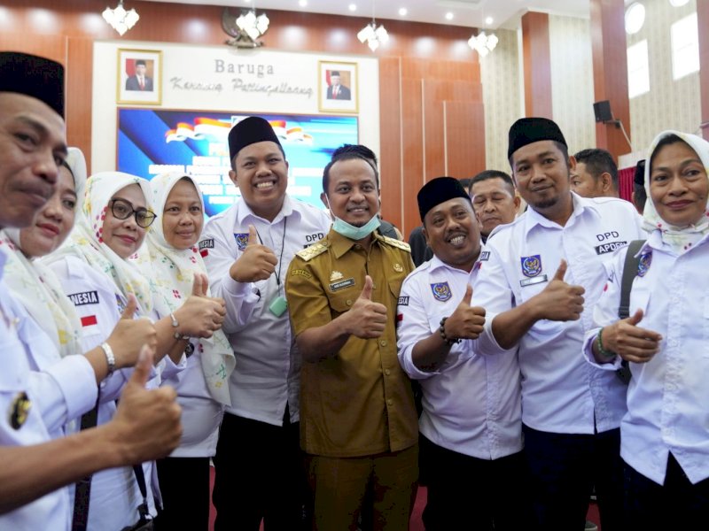Pelantikan Apdesi, Andi Sudirman Minta Kades Fokus Turunkan Stunting dan ATS