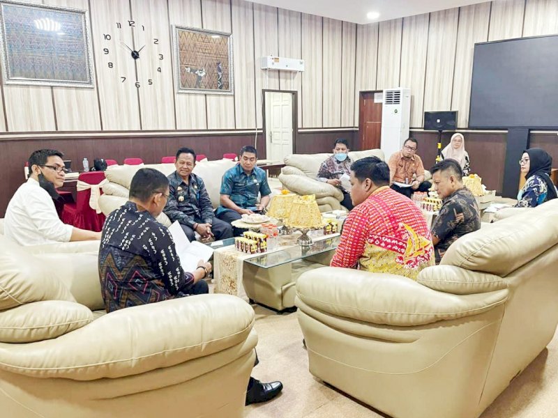 Kemenkumham Sulsel - Pemda Wajo Bahas Kelanjutan Permohonan IG Tenun Sutera Sengkang