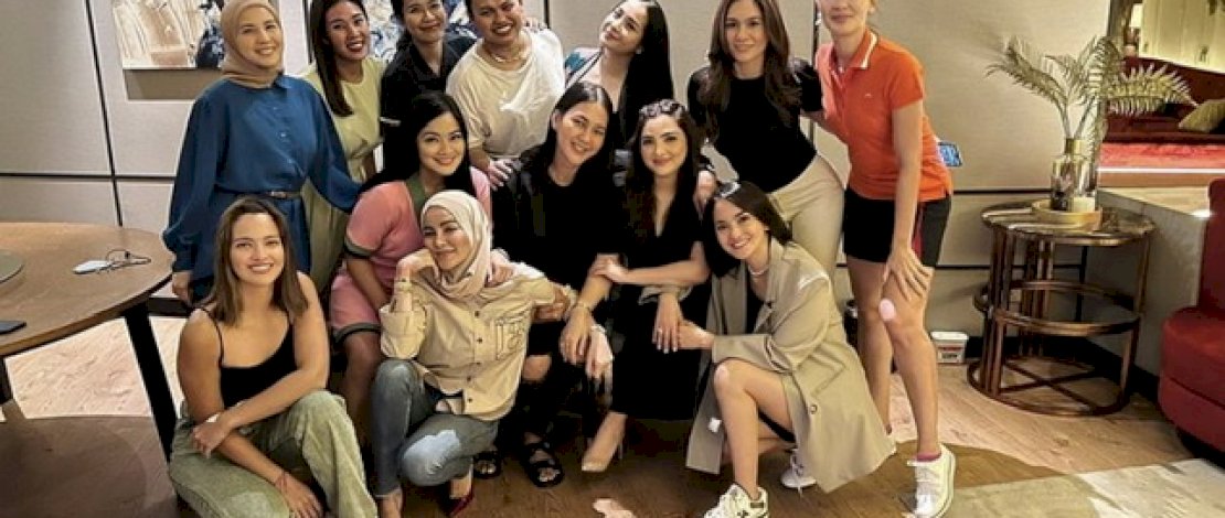 Geng Cendol artis. (foto: Instagram Tya Ariestya). 