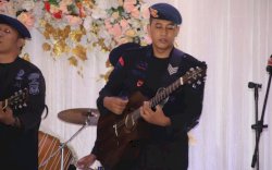 Tenribetta Perkusi Pukau Pengunjung Botting & Beauty "Glamour" by Niar & Ali Hair-do