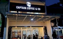 Usai Lintasi 4 Kabupaten di Sulsel, JK Owner Celebes Lepas Penat di Captain Coffee &co