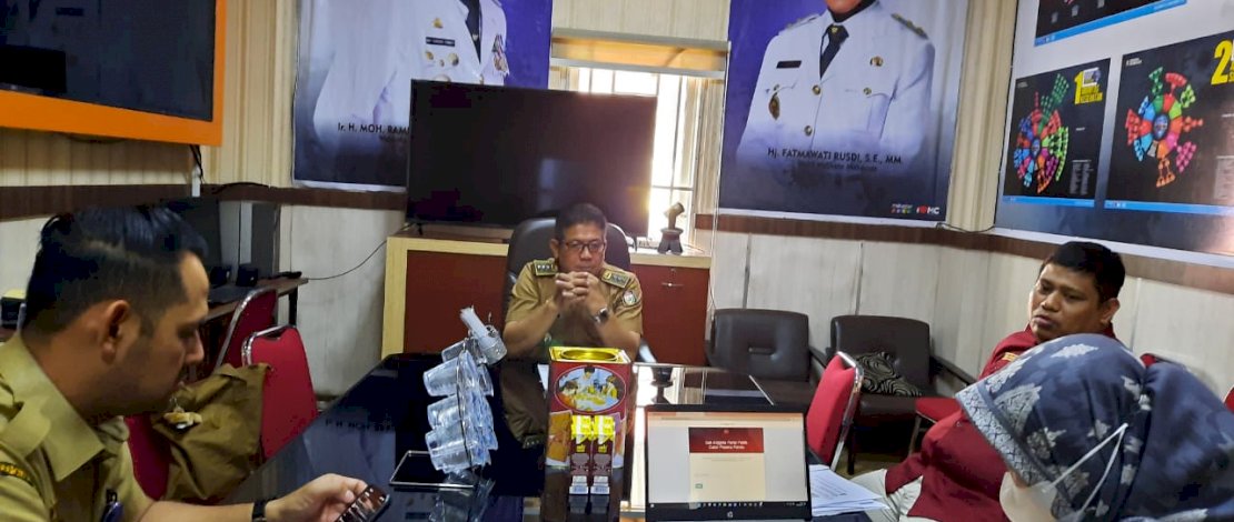 Bawaslu Kota Makassar membagi sejumlah tim pengawas ke-15 kecamatan se Kota Makassar. Bawaslu Kota Makassar membagi sejumlah tim pengawas ke-15 kecamatan se Kota Makassar.