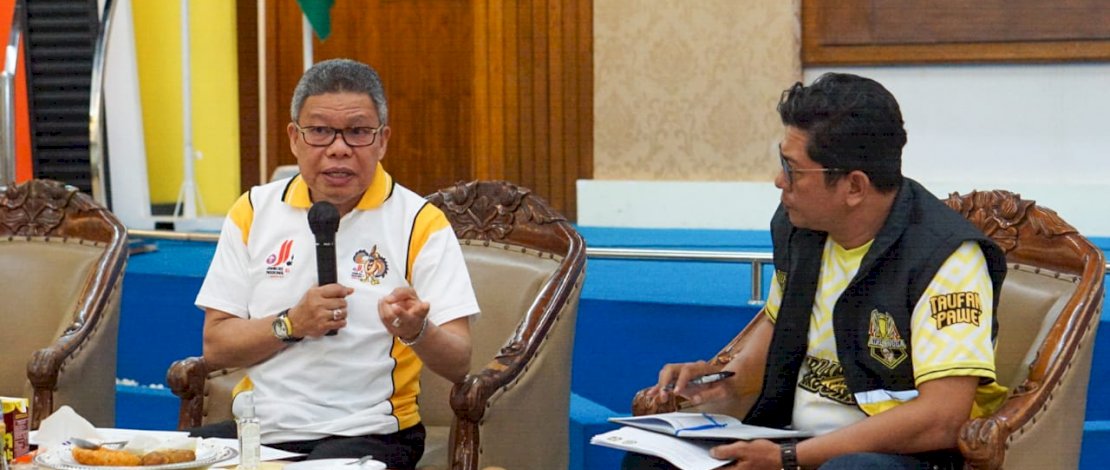 Ketua DPD I Golkar Sulsel, Taufan Pawe, rapat persiapan Liga Beringin Sulsel 2022.
