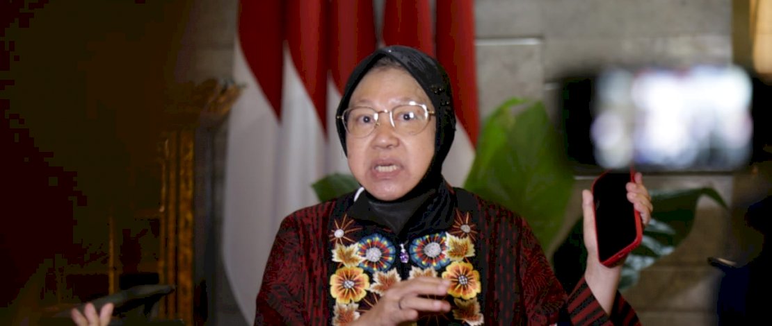 Tri Rismaharini Tri Rismaharini