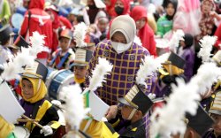 Bunda PAUD Makassar Lepas Peserta Pawai dan Drum Band TK se-Kota Makassar