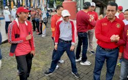 Baru Terpilih , AAS Perkenalkan Rudianto Lallo di Fun Walk Dies Natalis Unhas