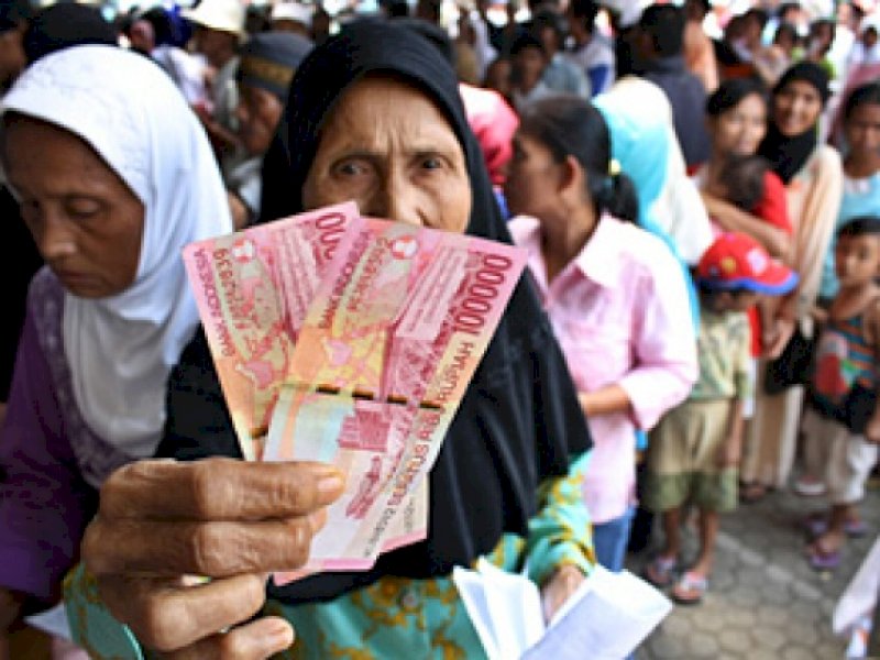 396.148 KPM di Sulsel Terima Bantuan Langsung Tunai, Kompensasi Kenaikan BBM