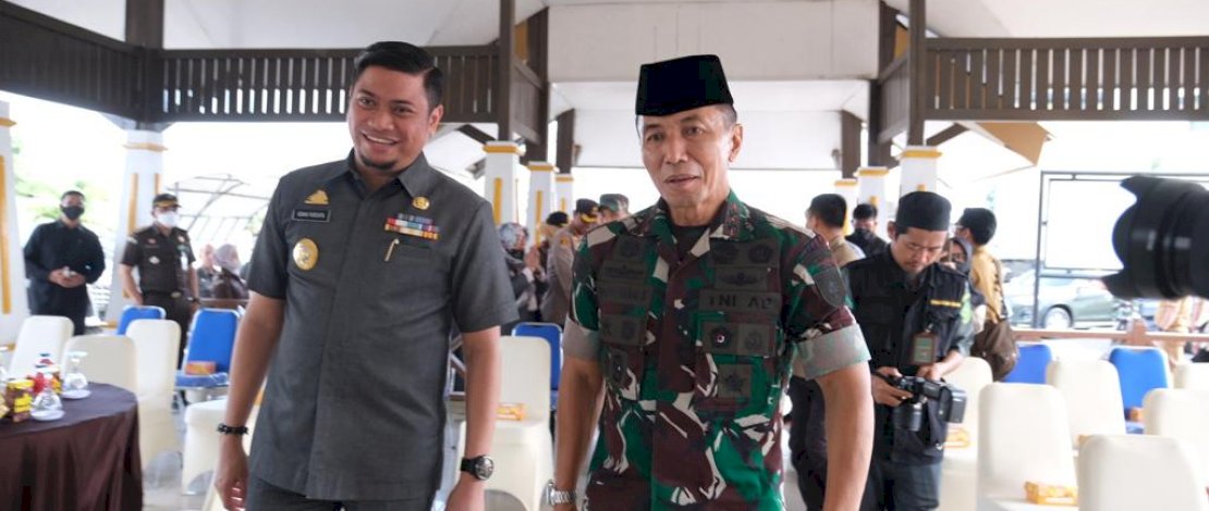 Sambut Pangdam Hasanuddin Baru, Bupati Gowa Paparkan Kolaborasi Pemerintah dengan TNI Sambut Pangdam Hasanuddin Baru, Bupati Gowa Paparkan Kolaborasi Pemerintah dengan TNI