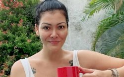 Sentil Artis yang Pakai BBM Subsidi, Melanie Subono: Mobil Kamu Mercy, Ngantrinya BBM Subsidi 