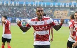 BRI Liga 1: Kalahkan Bhayangkara FC 1-0, Madura United Tangguh Dipuncak Klasemen