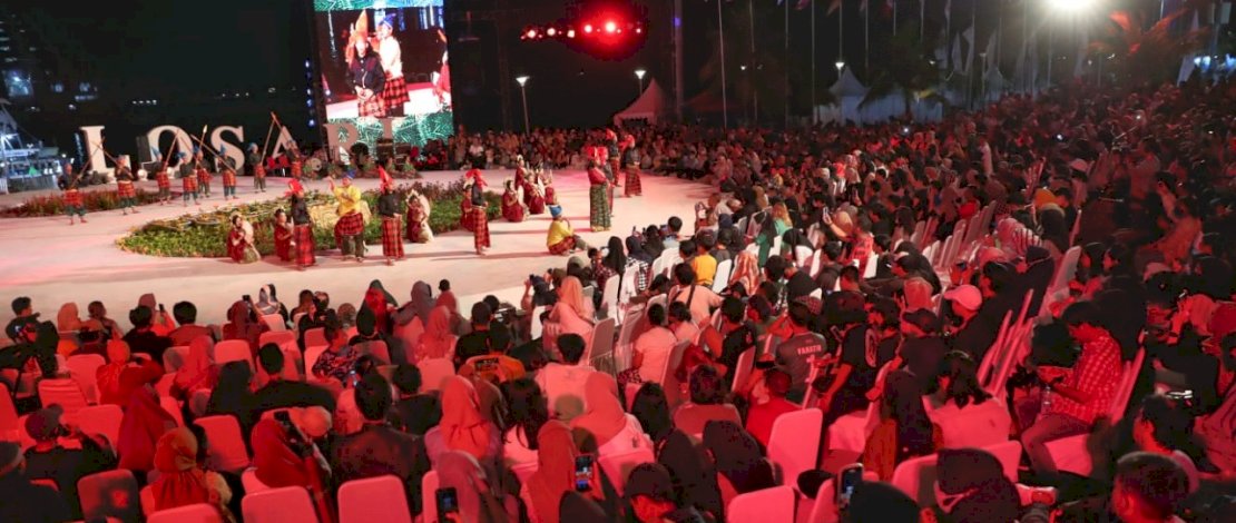 Danny Pomanto Nonton Langsung Pertunjukan Daeng Mangalle, Panglima Pemberani Anak Makassar