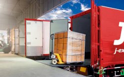 Imbas Kenaikan BBM, Perusahaan Kargo Naikkan Biaya Kirim 20 Persen