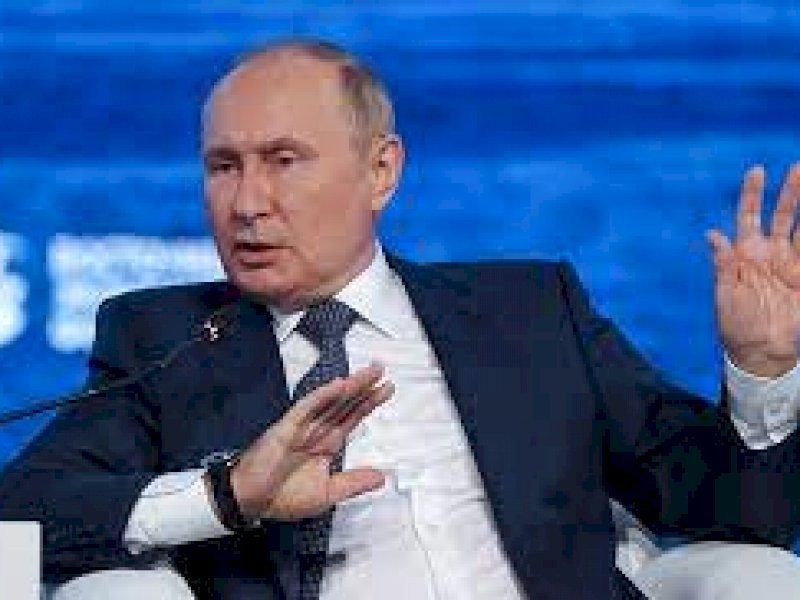 Ekonomi Rusia Merosot 5 Persen, Kinerja Putin Dipertanyakan 