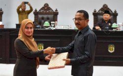 Bupati Lutra Serahkan Ranperda APBD-P Tahun Anggaran 2022 ke DPRD