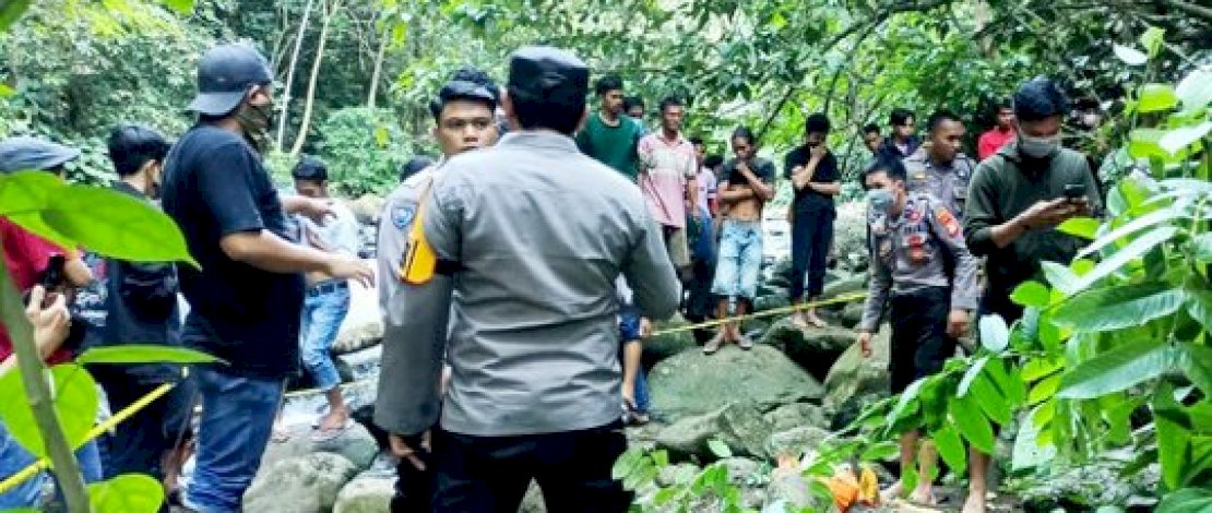 Lokasi penemuan mayat korban pembunuhan dan mutilasi di Air Terjun Biangloe, Kecamatan Eremerasa, Minggu (11/9/2022). 