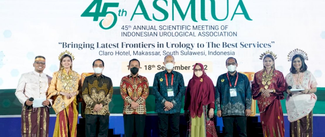Gubernur Sulsel, Andi Sudirman Sulaiman, membuka 45th Annual Scientific Meeting of Indonesian Urological Association (ASMIUA 2022), yang merupakan konferensi nasional tahunan yang diselenggarakan oleh Ikatan Ahli Urologi Indonesia (IAUI) di Hotel Claro, Makassar, Kamis, 15 September 2022.
Gubernur Sulsel, Andi Sudirman Sulaiman, membuka 45th Annual Scientific Meeting of Indonesian Urological Association (ASMIUA 2022), yang merupakan konferensi nasional tahunan yang diselenggarakan oleh Ikatan Ahli Urologi Indonesia (IAUI) di Hotel Claro, Makassar, Kamis, 15 September 2022.