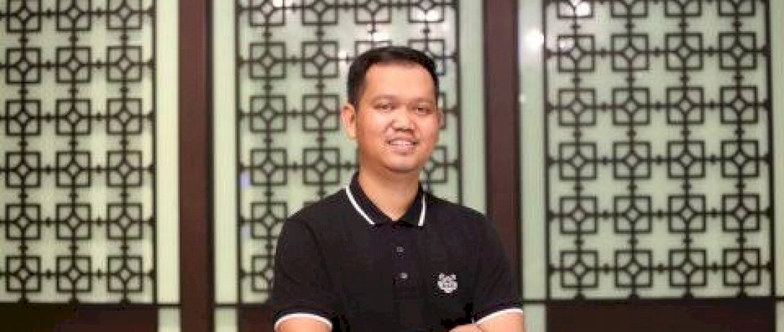 Dr Fadli Ananda SpOg MKes Dr Fadli Ananda SpOg MKes