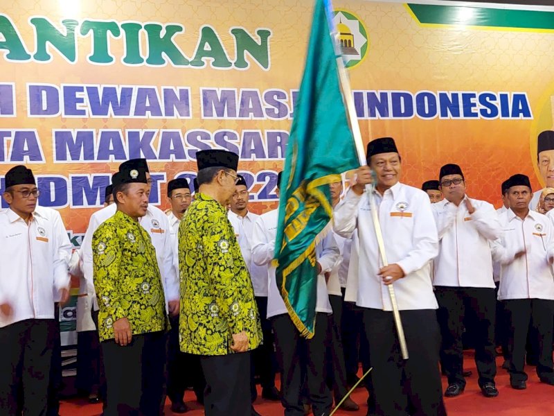 Ketua Komisi D Hadiri Pelantikan Pengurus DMI Kota Makassar