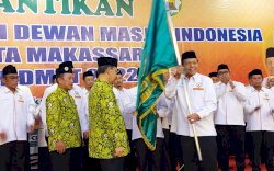 Ketua Komisi D Hadiri Pelantikan Pengurus DMI Kota Makassar