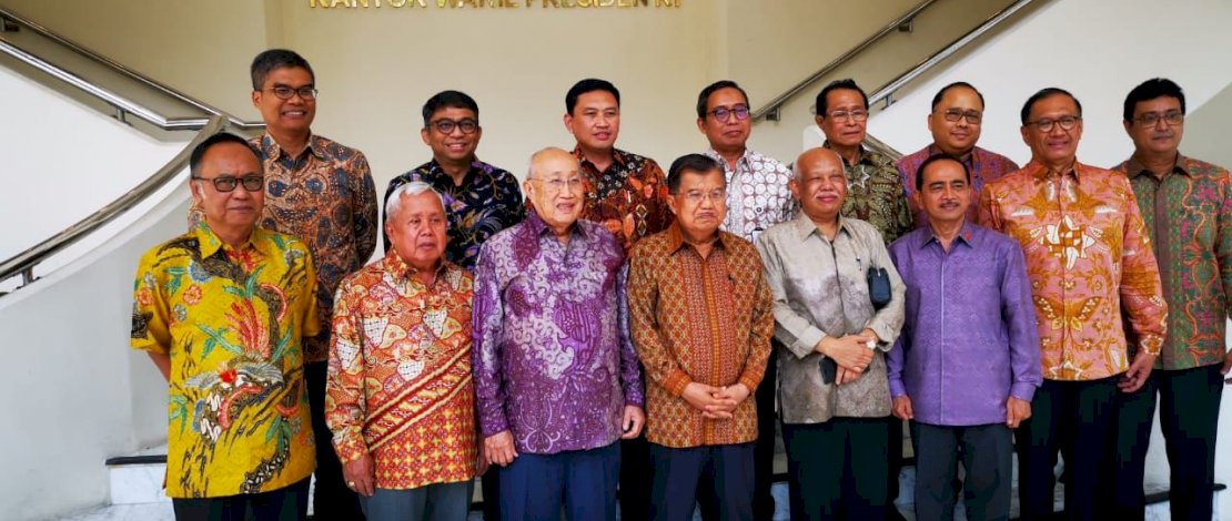 Kenang Jusuf Kalla Sosok Almarhum Azyumardi Azra yang Memiliki Banyak Jasa Kenang Jusuf Kalla Sosok Almarhum Azyumardi Azra yang Memiliki Banyak Jasa