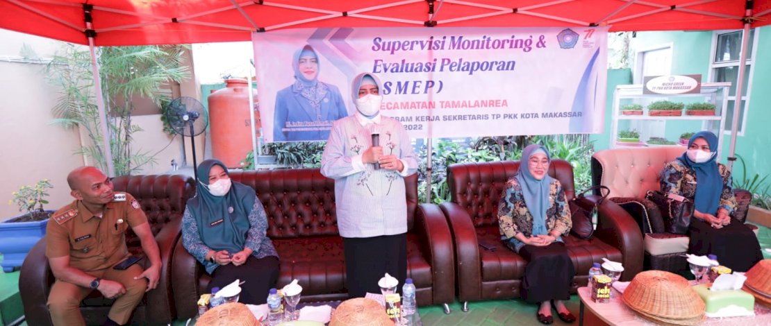 Ketua TP PKK Kota Makassar, Indira Yusuf Ismail, melakukan Supervisi, Monitoring, Evaluasi, dan Pelaporan (SMEP) di Kecamatan Tamalanrea.