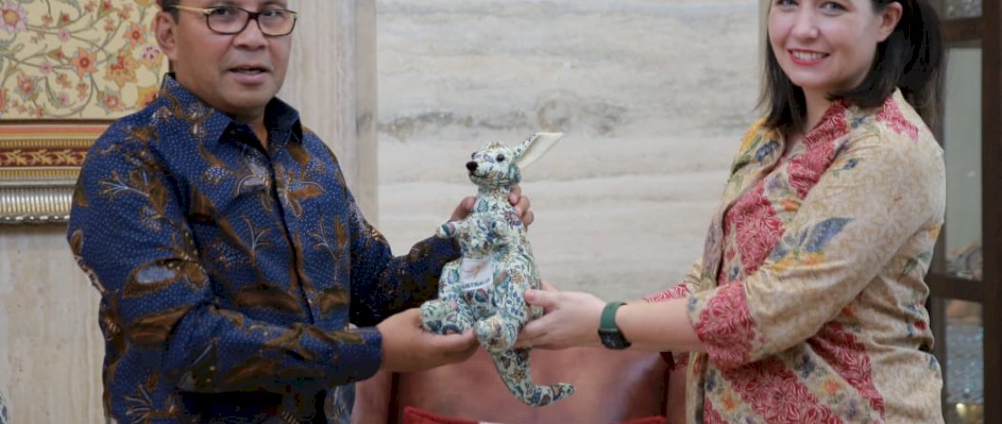 Wali Kota Makassar Moh Ramdhan "Danny" Pomanto, menerima kunjungan Komisi Perdagangan dan Investasi Australia (Austrade) di kediamannya, Jalan Amirullah, Senin, 19 September 2022.