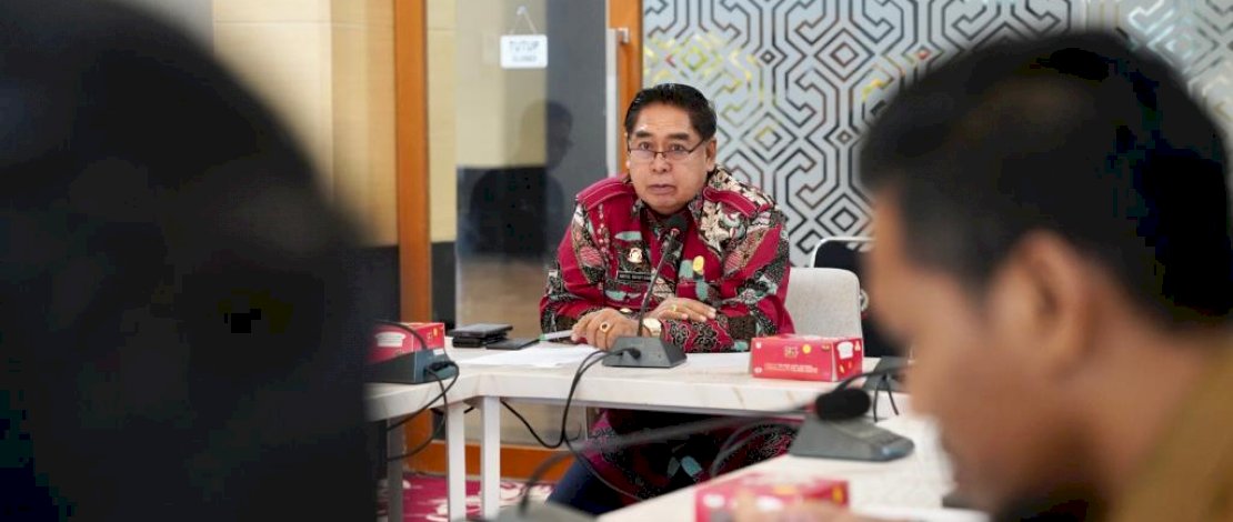 Abdul Hayat memimpin Rapat Persiapan MTQ, di Kantor Gubernur, Selasa, 20 September 2022. 