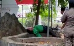 Gunakan Jaket Ojol, Pria Ini Coba Bunuh Diri dengan Minum Cairan Pembasmi Nyamuk