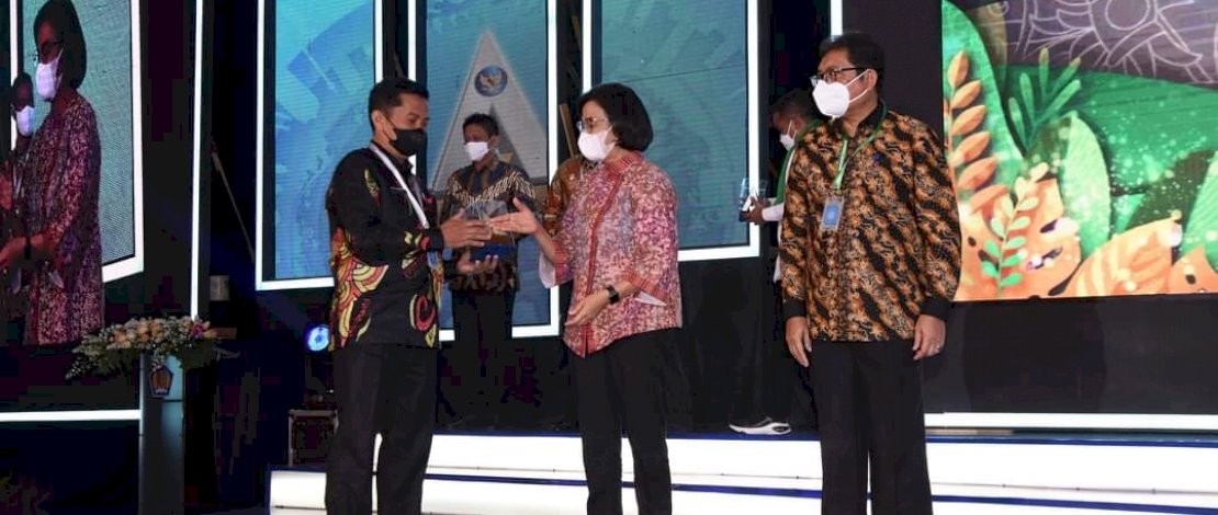 Raihan Opini Wajar Tanpa Pengecualian (WTP) 10 secara beruntun menjadikan Kabupaten Pinrang sebagai salah satu penerima penghargaan dari Menteri Keuangan Sri Mulyani Indrawati, Kamis, 22 September 2022, di Ballroom Gedung Dhanapala Kementerian Keuangan Jakarta.