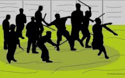 Tak Terima Istrinya Diganggu, 7 Pria di Makassar Serang Warkop, 1 Orang Terluka