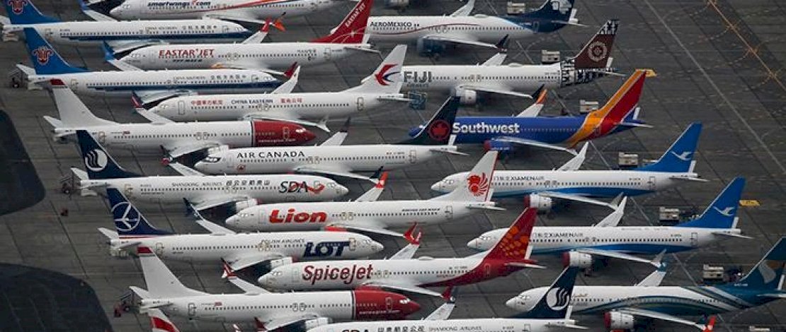 Puluhan pesawat Boeing 737 MAX yang dilarang terbang terlihat diparkir di Bandara Internasional Grant County di Moses Lake, Washington, AS 17 November 2020. Boeing 737 Max adalah pesawat terlaris di dunia. REUTERS/Lindsey Wasson Puluhan pesawat Boeing 737 MAX yang dilarang terbang terlihat diparkir di Bandara Internasional Grant County di Moses Lake, Washington, AS 17 November 2020. Boeing 737 Max adalah pesawat terlaris di dunia. REUTERS/Lindsey Wasson
